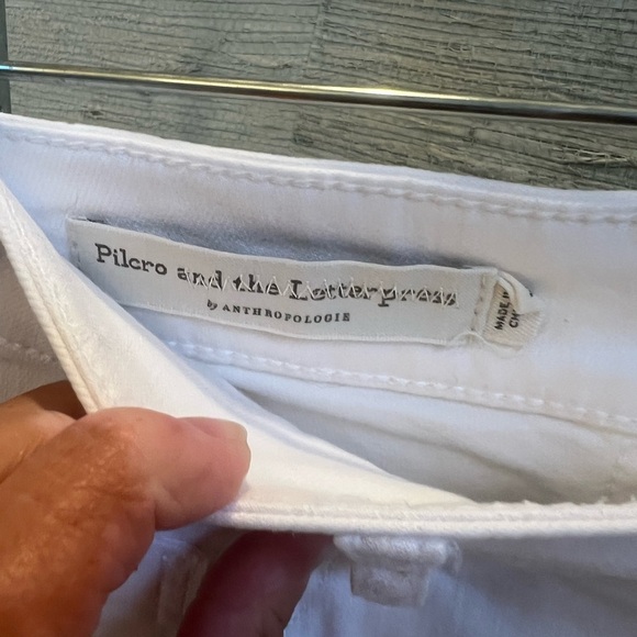 32 Anthropologie pilcro mid rise slim Bermuda jean shorts frayed edge white - Picture 14 of 15
